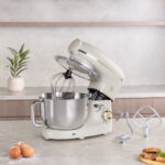 BH-9532-6lifestyle_jt_2_square